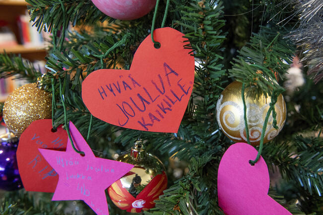 Joulukuusimyynnin rahalliseksi arvoksi arvioidaan noin 32 miljoonaa euroa.