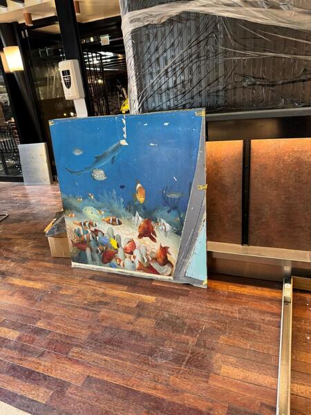 Silja Symphonyn Sushi & Co -ravintolan seinän takaa löytyi vanha seinämaalaus.