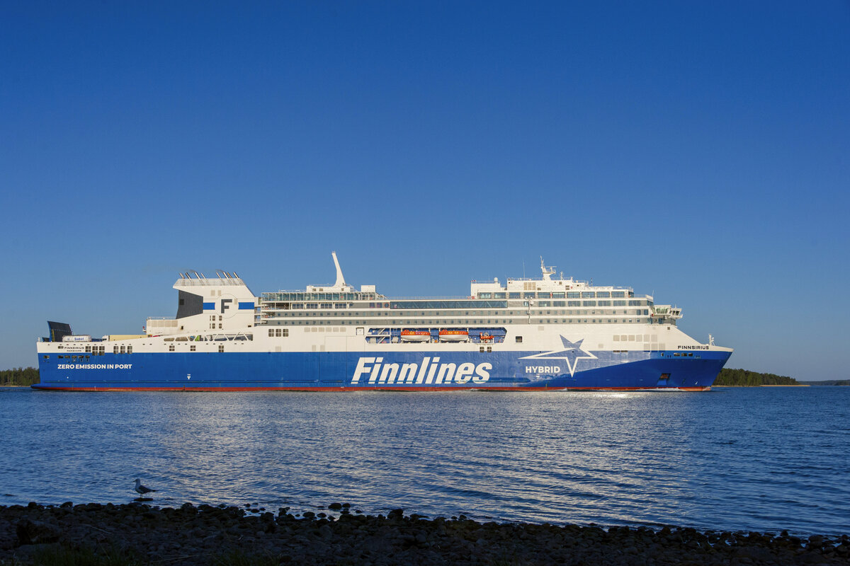 Finnlinesin matkustajamäärät kasvoivat viime vuonna yhdeksän prosenttia.