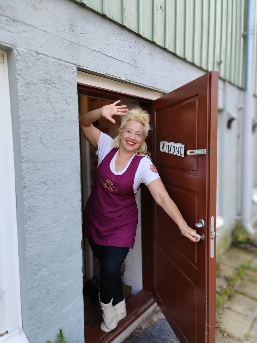 Karoliina Käyhkön hoitolassa aika tuntuu pysähtyvän.