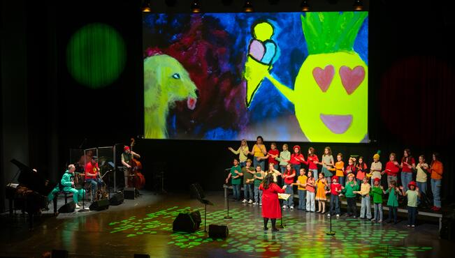 Tutti Frutti -tuotanto esitettiin Sigyn-salissa. 