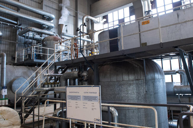 Kaukolämmöllä lämpenee kerrostaloista lähes 80 prosenttia ja rivitaloista noin puolet.