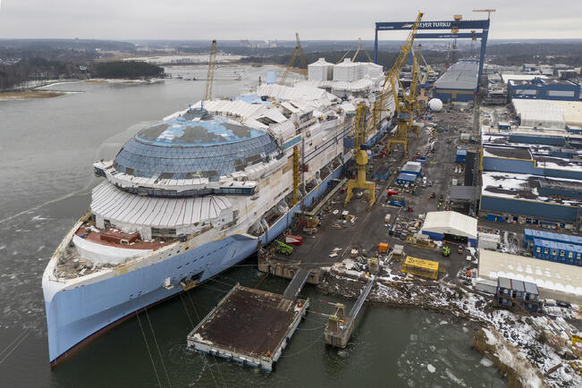 Meriteollisuuteen tarvitaan tuhansia uusia tekijöitä.