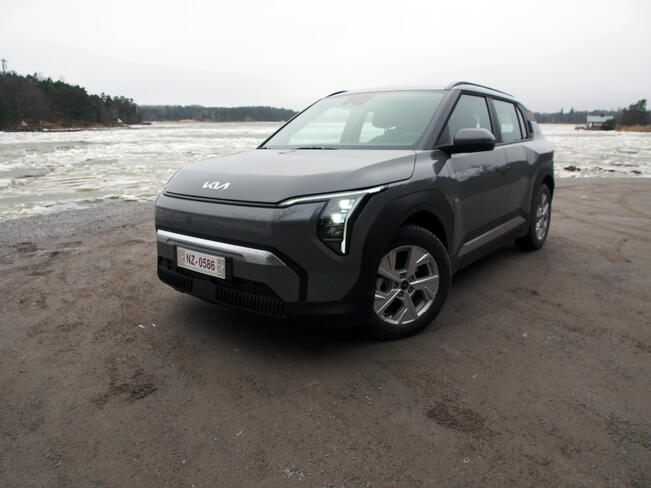 Kia EV3 valittiin viime vuonna vuoden autoksi Suomessa. 