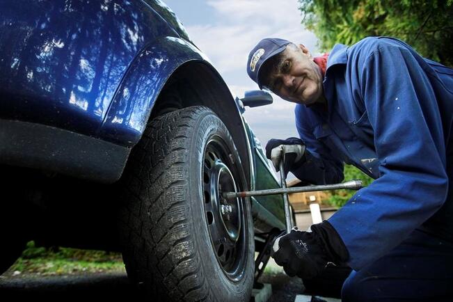 Kuljettaja on vastuussa siitä, että autossa on keliin sopivat renkaat.
