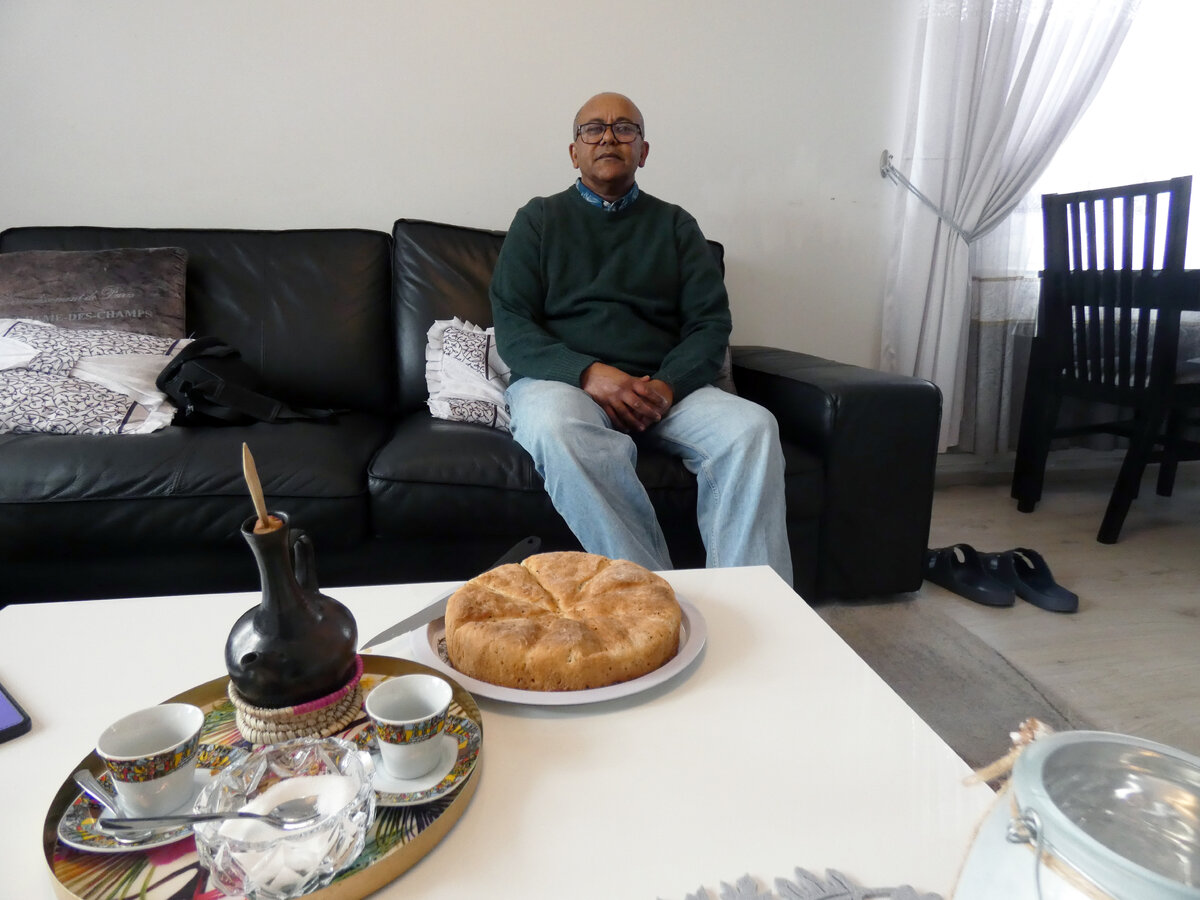 Juhlaruoan valmistus on pääasiassa naisten vastuulla, kun taas miehet vastaavat eläinten teurastamisesta tai lihan hankkimisesta esimerkiksi ostamalla, kertoo Fisseha Haile Agide.