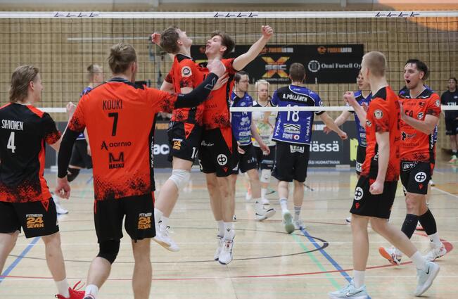 Lokmu vei karsintasarjan voitoin 3-2.