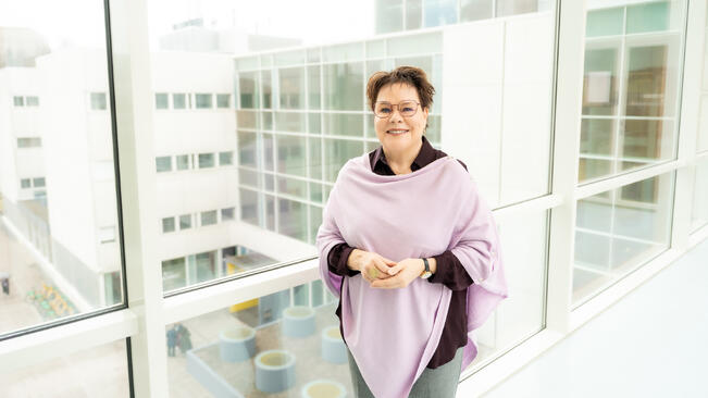 Professori Benita Heiskasen mukaan tiedeviestintä on tärkeä tapa jakaa tietoa ja käydä vuoropuhelua suuren yleisön kanssa. 
