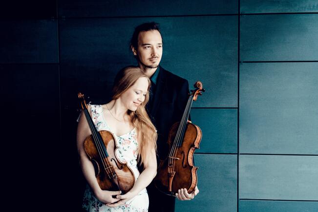 Jousiduo-Kleio eli Linnea Hurttia ja Ivan Podyachev.