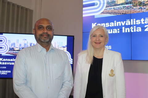 Punda Globalin Riikka Hackselius-Fonsén sekä Boopathi Narashima kertoivat Intian markkinoista, ja siitä miten monen osavaltion Intian on ennustettu olevan 20 vuoden päästä toiseksi suurin talous Kiinan jälkeen. 