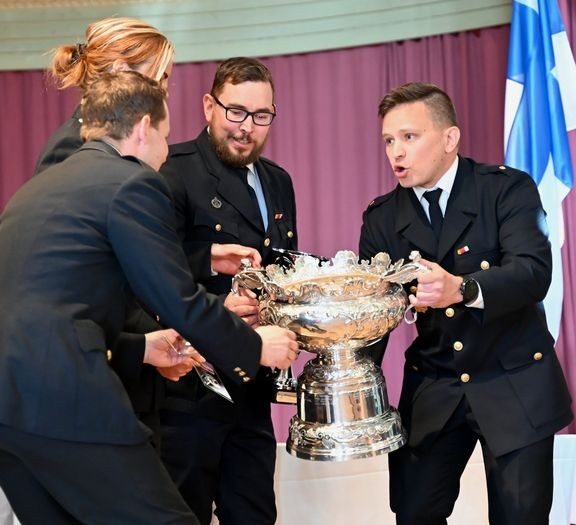 Ruskon VPK pääsi nostamaan Jehumaljaa.  
