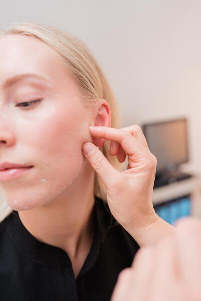 Skin fitnessiin kuuluu laaja kirjo kudosta aktivoivia hoitoja,