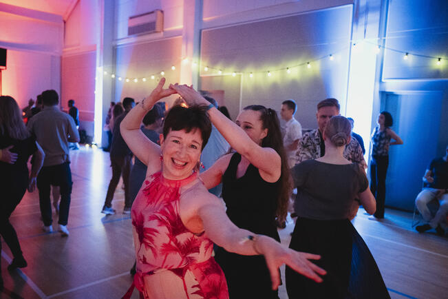 Viime vuonna ensimmäistä kertaa järjestetty Flama Salsa Festival toi Naantalin kylpylään 450 tanssijaa eri puolilta Suomea.