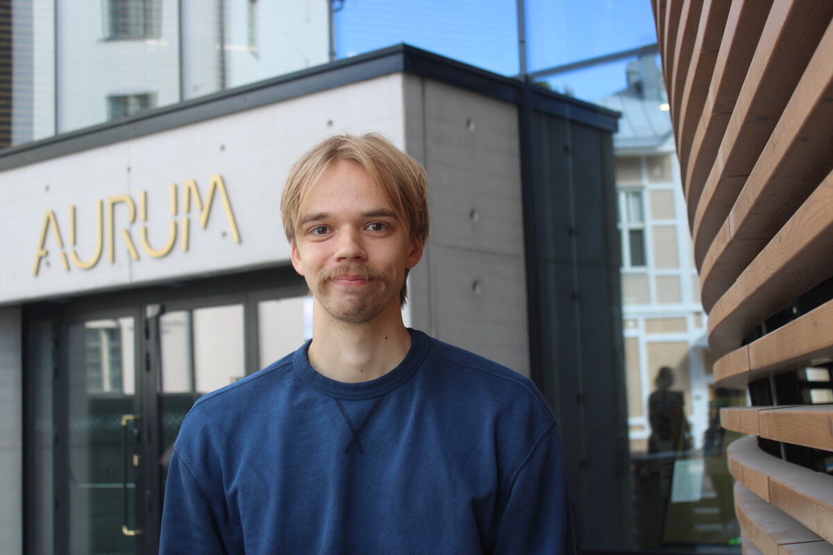 Åbo Akademissa opiskeleva Hugo Söderholm sanoo, että opiskelijoiden yrittäjyysjärjestö Boost Turku ry sai hänet innostumaan entistä enemmän yrittäjyydestä.