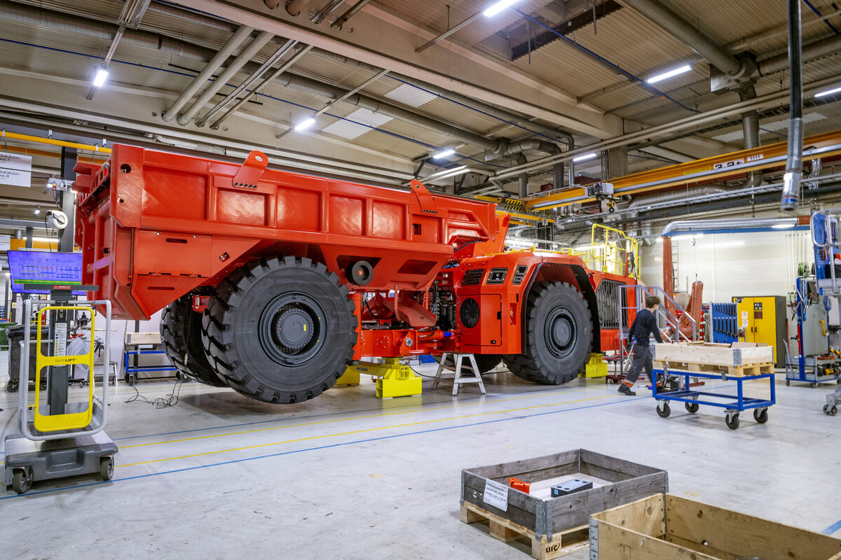 Sandvik valmistaa Turussa maanalaisia lastaus- ja kuljetuslaitteita.