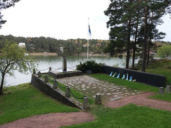 Panssarilaivojen perinneyhdistys ry vaalii panssarilaivoilla palvelleiden merisotilaiden muistoa ja heidän luomiaan perinteitä sekä välittää niitä tuleville sukupolville.  
