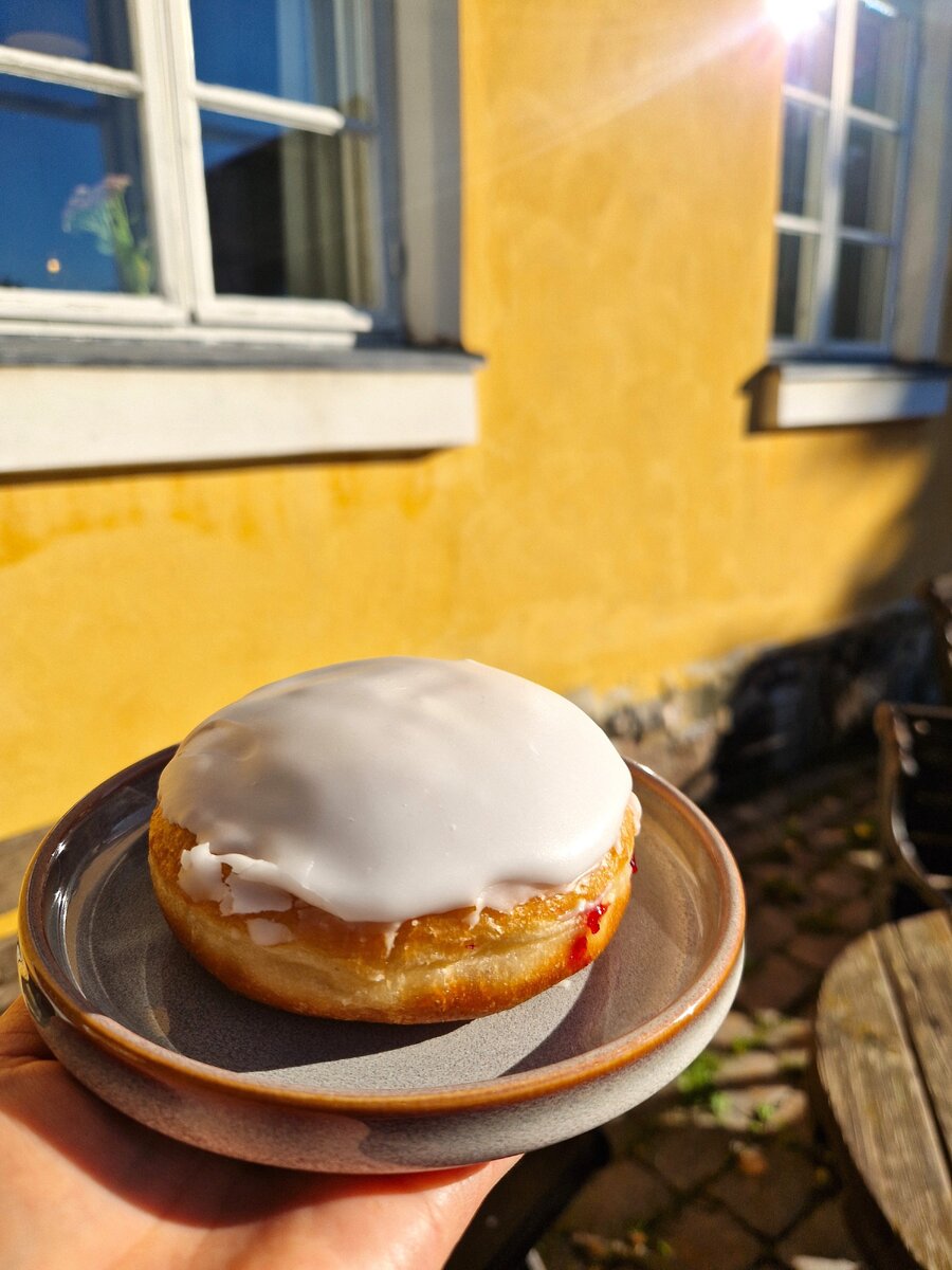 Tuorlan on kerrottu olleen todennäköisesti Kuusiston piispanlinnan piispan karjatila.
