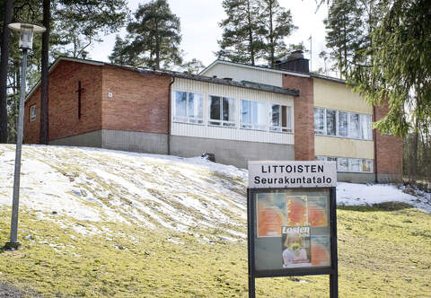 Littoisten seurakuntatalo.