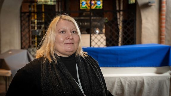 Bioarkeologian dosentti Ulla Nordfors johtaa tutkimusta, jossa kävi ilmi, että Karoliinisen instituutin Suomeen palauttamista pääkalloista osa on peräisin Suomen ulkopuolelta. 
