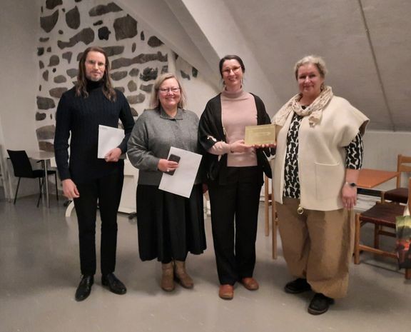 Palkinnon vastaanottivat Lauri Viinikkala, Anne Sjöström, Ulla Clerc ja Tiltu Nurminen. 