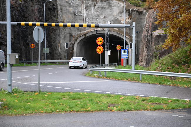 Kuparivuoren tunneli suljetaan syyshuollon ajaksi yhdeksi yöksi. Liikenne ohjataan varareitille.